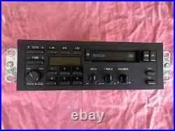 1987-89 FORD Am/Fm Cassette Player. F-150 250, Mustang, Bronco, Taurus Refurb