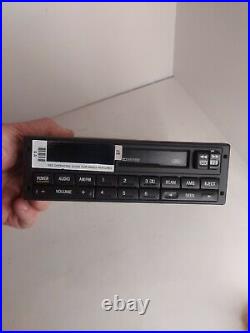 1995 FORD Mustang CASSETTE PLAYER AM/FM RADIO OEM F5ZF-19B132-CA