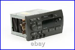 2000-2001 Cadillac Deville Seville AM FM Radio Cassette Player Part 09354756 OEM