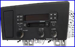 2005-2009 Volvo S60 AM FM Radio Receiver Cassette Player Part 8633163 Face HU413