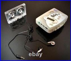 Near Mint Cassette Walkman SONY WM-FX200 maintained, working