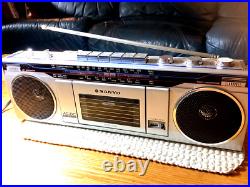 SANYO M7000KA VINTAGE STEREO RADIO CASSETTE 1980s REFURBISHED SANYO M7000KA VINTAGE STEREO RADIO CASSETTE 1980s REFURBISHED