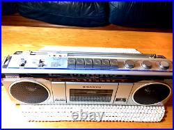 SANYO M7000KA VINTAGE STEREO RADIO CASSETTE 1980s REFURBISHED SANYO M7000KA VINTAGE STEREO RADIO CASSETTE 1980s REFURBISHED