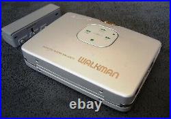 SONY WALKMAN WM-EX777 Personal Cassette Player external AA pack Partially works
