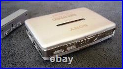 SONY WALKMAN WM-EX777 Personal Cassette Player external AA pack Partially works