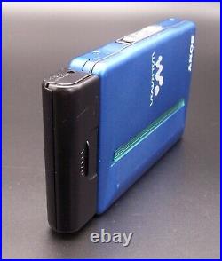 SONY WM-EX910 Personal Cassette Player external AA pack Full working BLUE