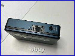 SONY Walkman WM-DD33 BLUE TOP Condition Personal Cassette Player