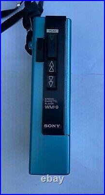 Sony WM-9, serviced! Original box and headphones, new capacitors and belt