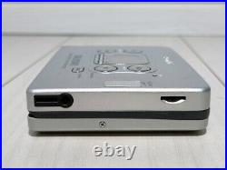 Sony WM-FX822 Playback Only AM/FM Radio Cassette Walkman Silver