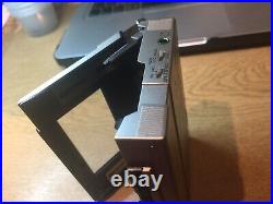 Sony walkman cassette player WM-40