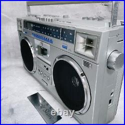 Victor RC-M70 AM FM Stereo Radio Cassette Recorder Silver RCM70 M-70 Tested JP Victor RC-M70 AM FM Stereo Radio Cassette Recorder Silver RCM70 M-70 Tested JP